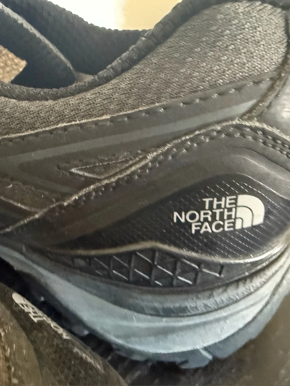 The North Face Hedgehog Fastpack Gore-Tex men's hiking trail shoes size 8